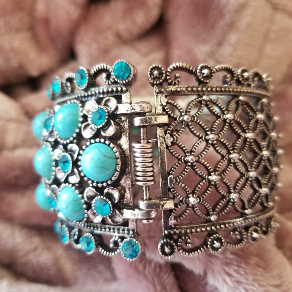 Bracelet - Picture 4 of 6